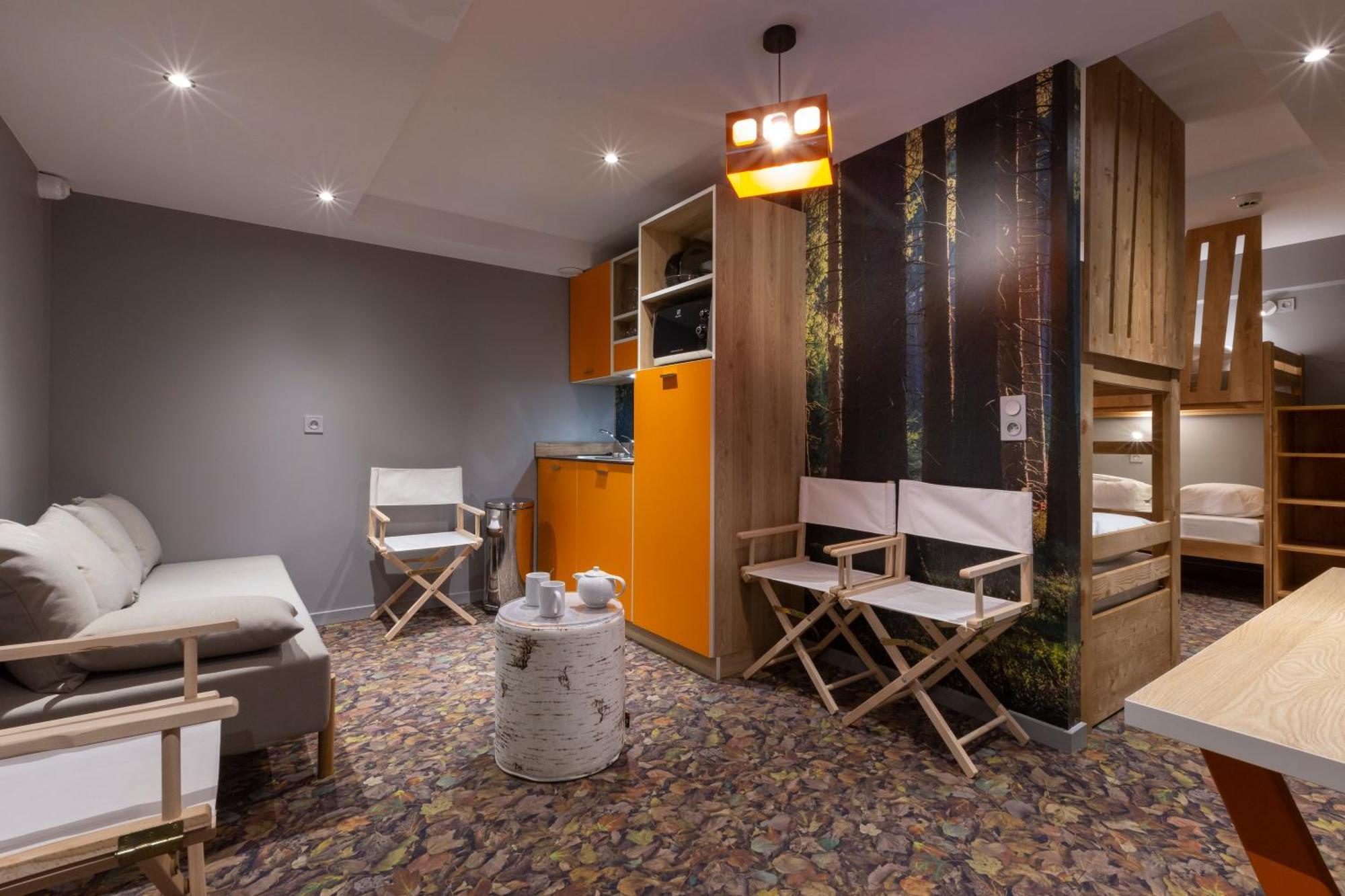 Hotel Base Camp Lodge - Bourg Saint Maurice מראה חיצוני תמונה