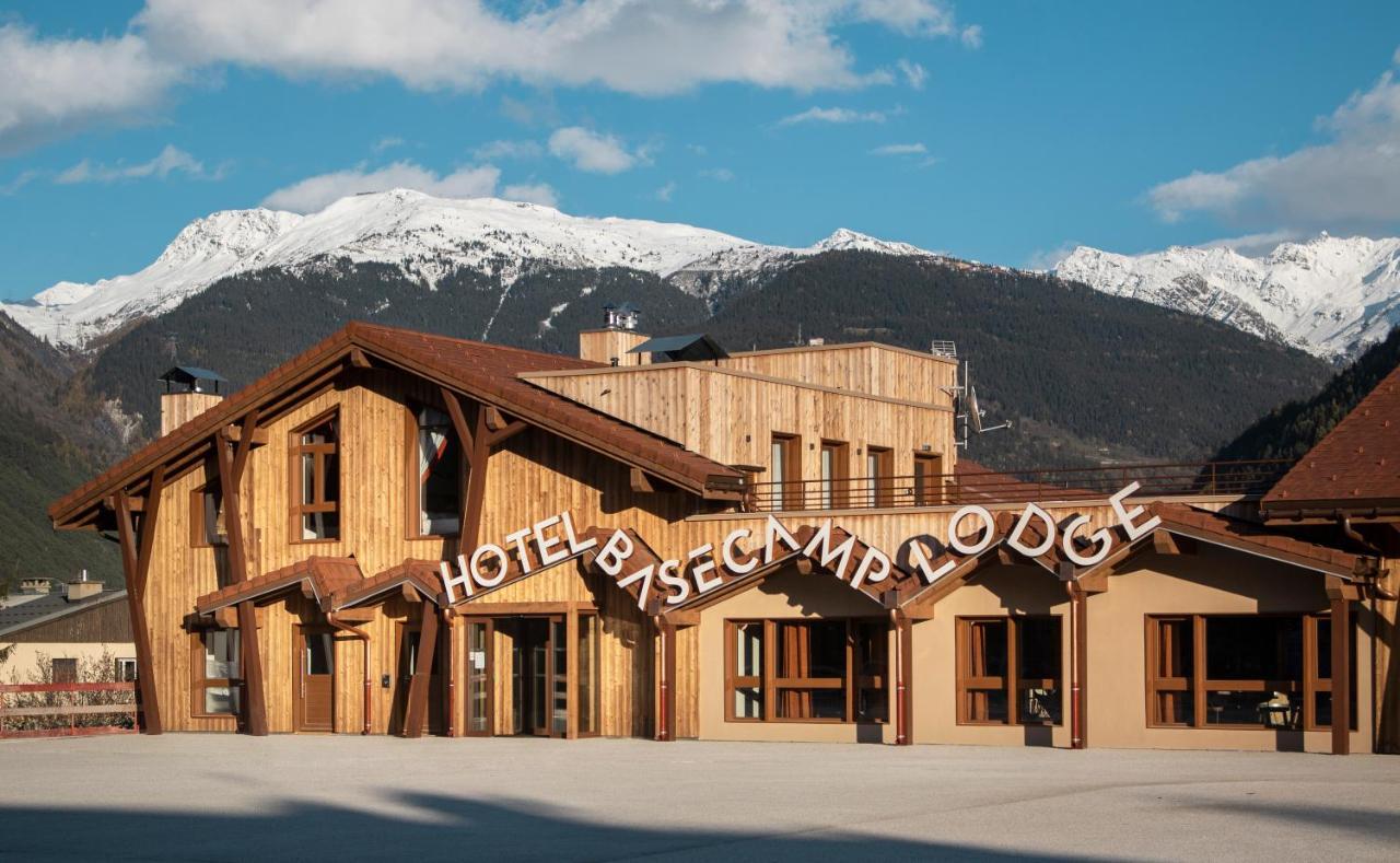 Hotel Base Camp Lodge - Bourg Saint Maurice מראה חיצוני תמונה
