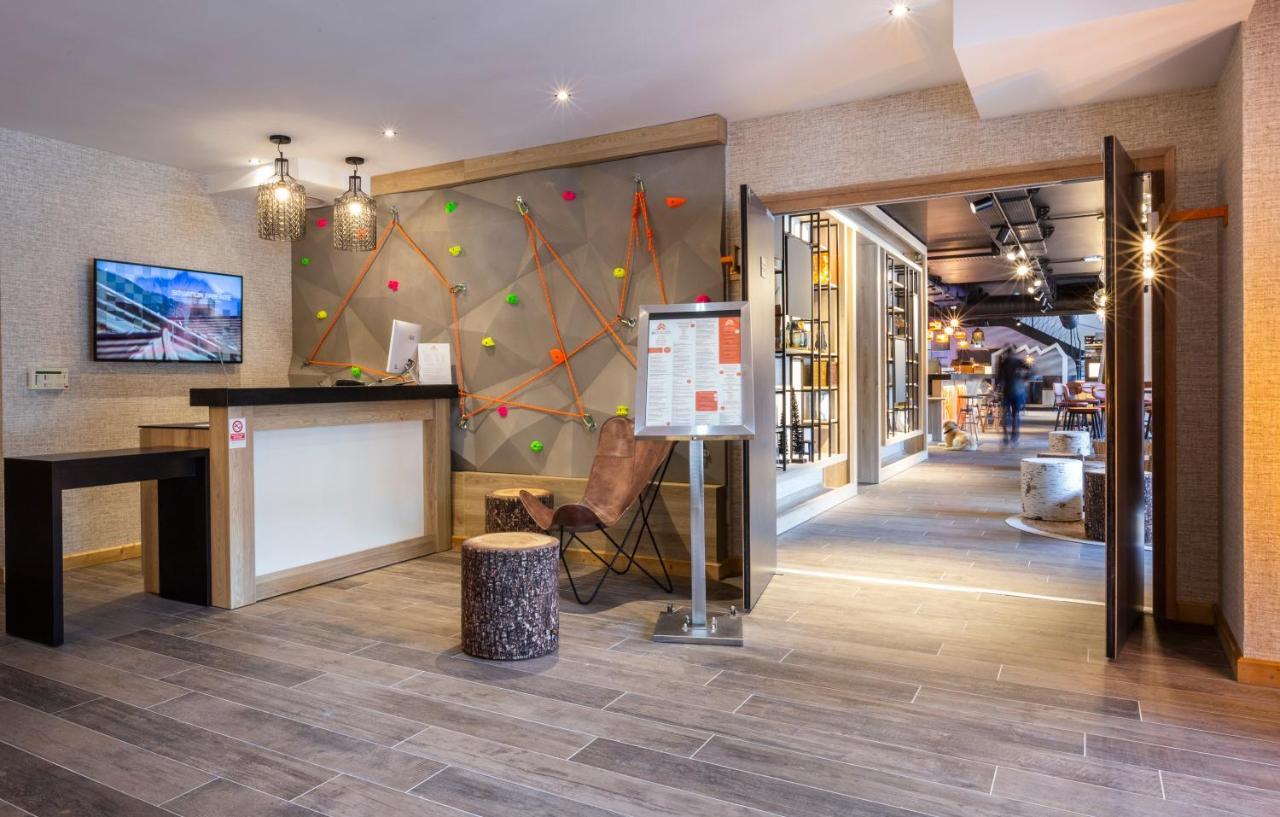 Hotel Base Camp Lodge - Bourg Saint Maurice מראה חיצוני תמונה