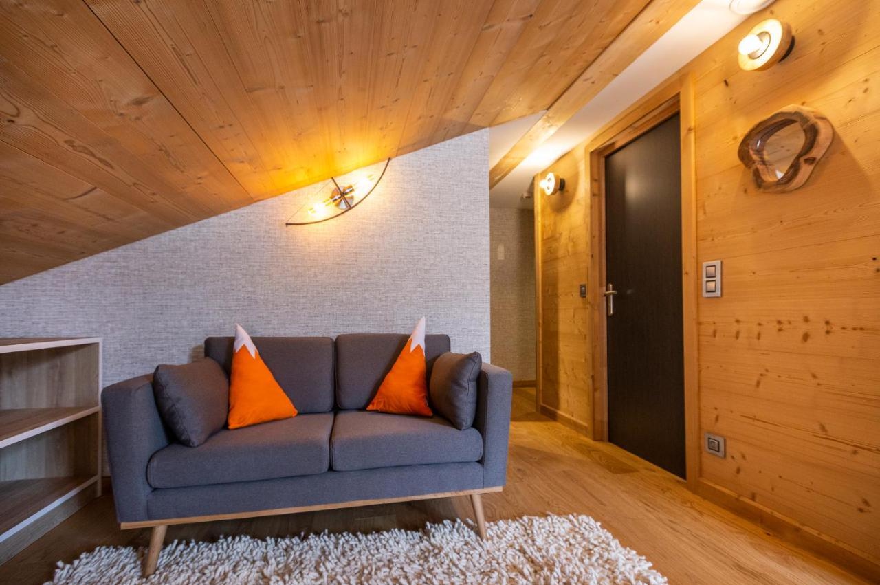 Hotel Base Camp Lodge - Bourg Saint Maurice מראה חיצוני תמונה